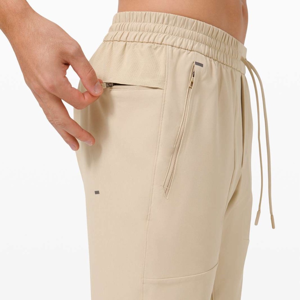 Lululemon License to Train Pant *NEW WITH TAGS*